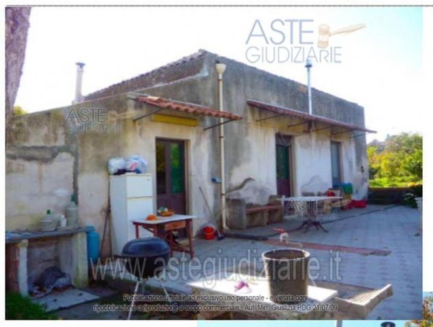 terreno agricolo in vendita ad Aci Catena