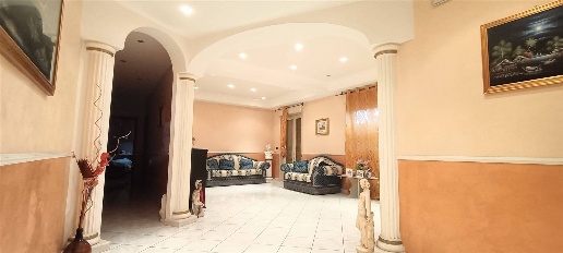 appartamento in vendita ad Aci Catena