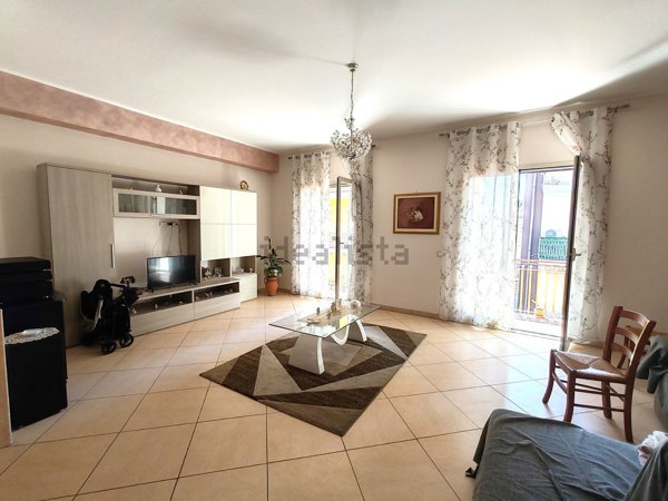 appartamento in vendita ad Aci Catena
