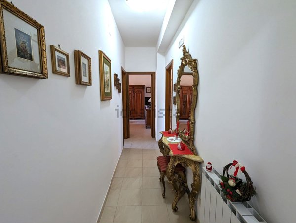 appartamento in vendita ad Aci Catena in zona Aci San Filippo