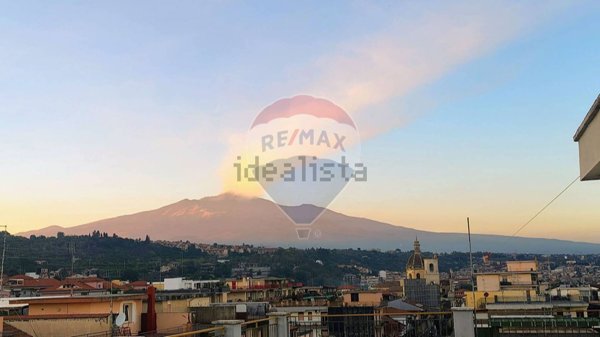 appartamento in vendita ad Aci Catena in zona Aci San Filippo