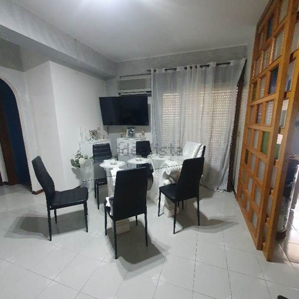 appartamento in vendita ad Aci Catena in zona Vampolieri