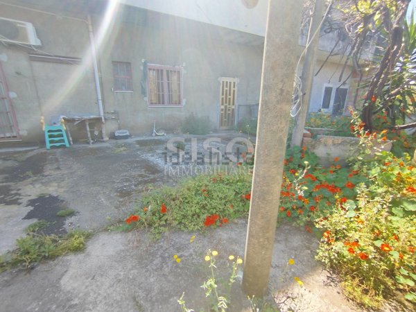 appartamento in vendita ad Aci Catena