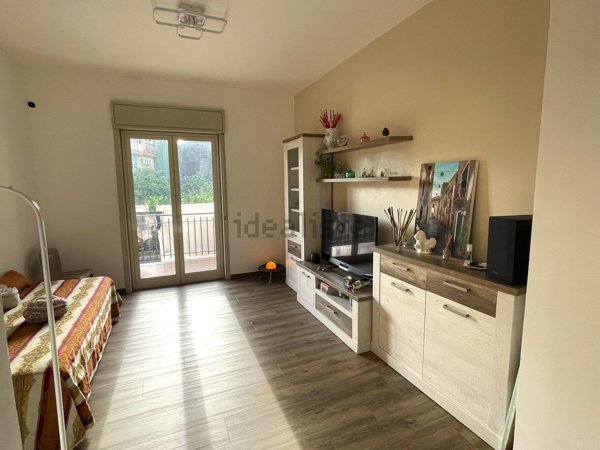 appartamento in vendita ad Aci Catena