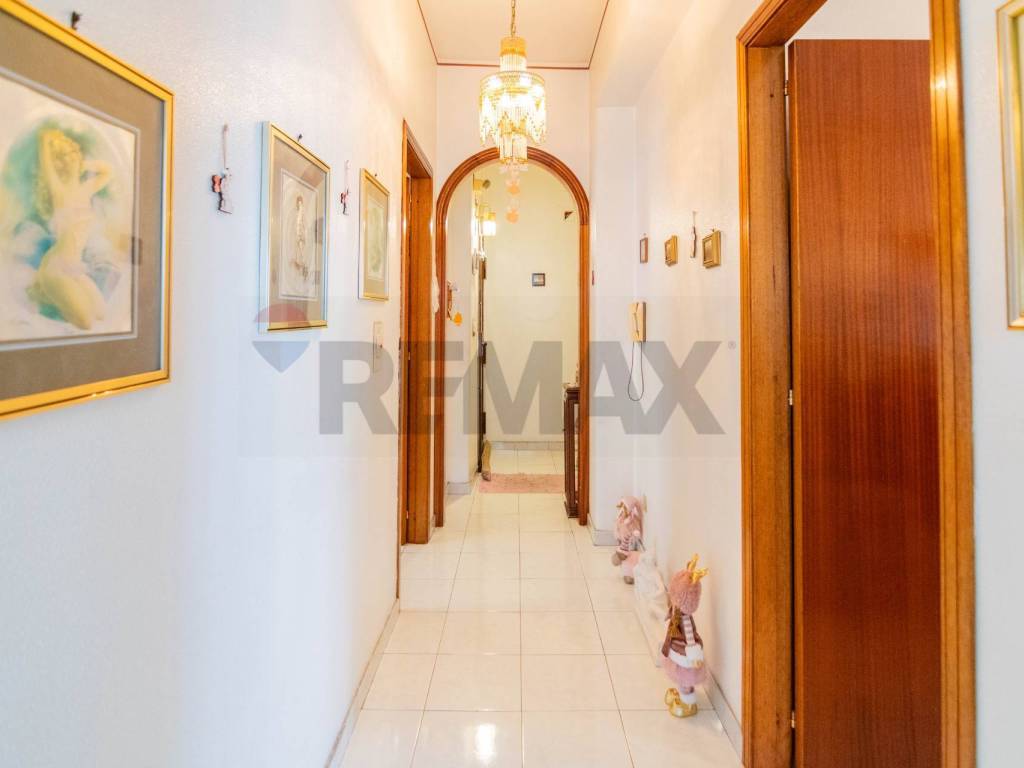 appartamento in vendita ad Aci Catena