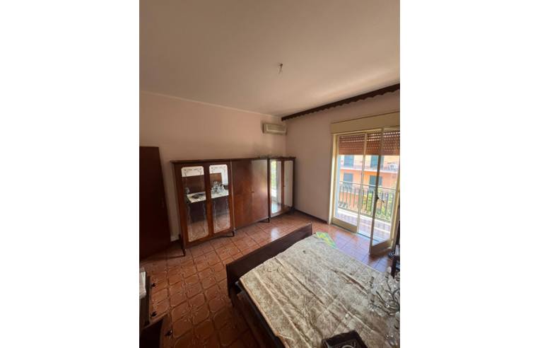 appartamento in vendita ad Aci Catena in zona Aci San Filippo