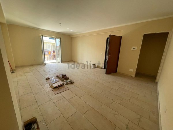 appartamento in vendita ad Aci Catena