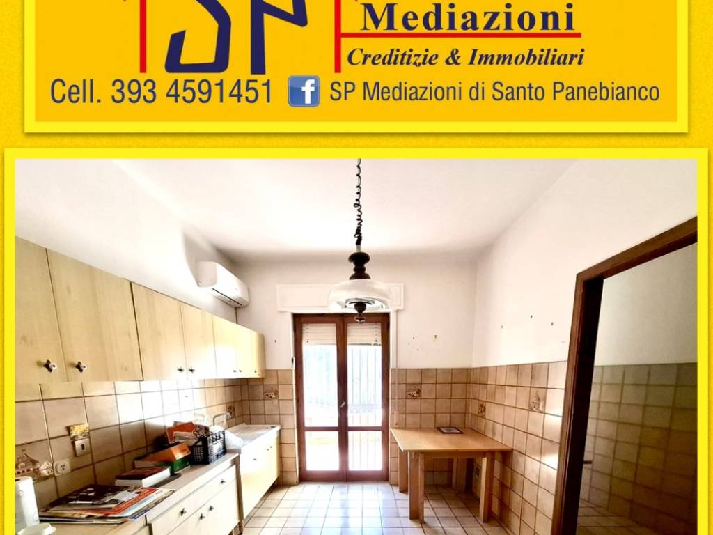 appartamento in vendita ad Aci Catena