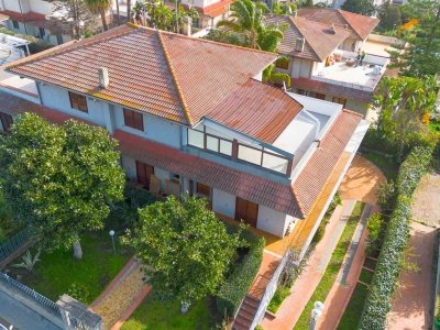 casa indipendente in vendita ad Aci Catena