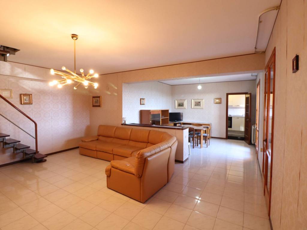 appartamento in vendita ad Aci Catena in zona San Nicolò