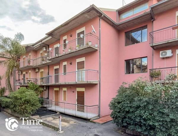 appartamento in vendita ad Aci Catena