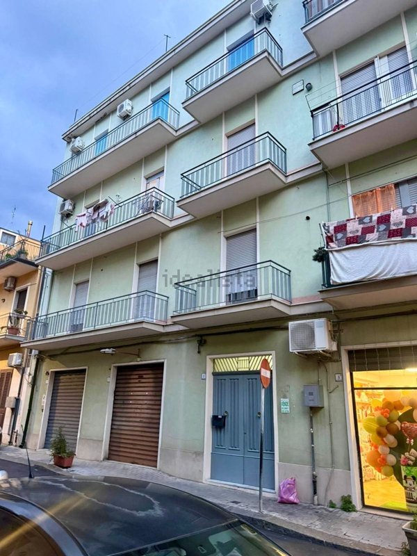 appartamento in vendita ad Aci Catena