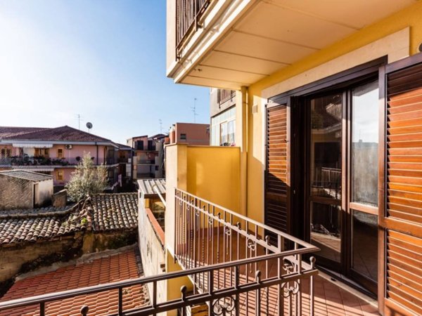 appartamento in vendita ad Aci Catena