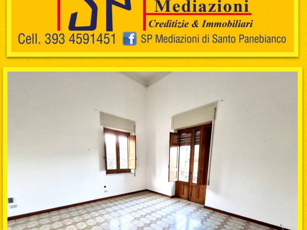 appartamento in vendita ad Aci Catena