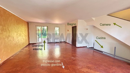 casa indipendente in vendita ad Aci Catena