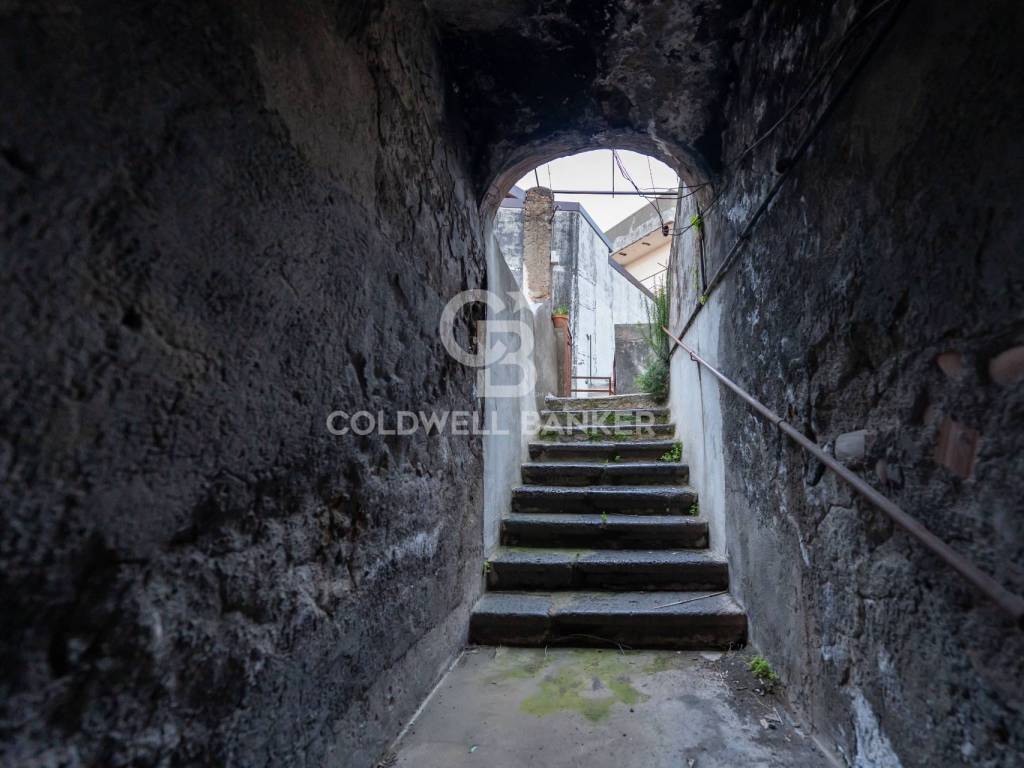 casa indipendente in vendita ad Aci Catena