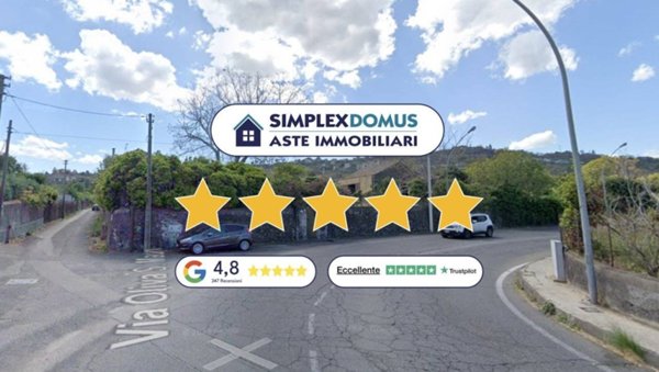 casa indipendente in vendita ad Aci Catena