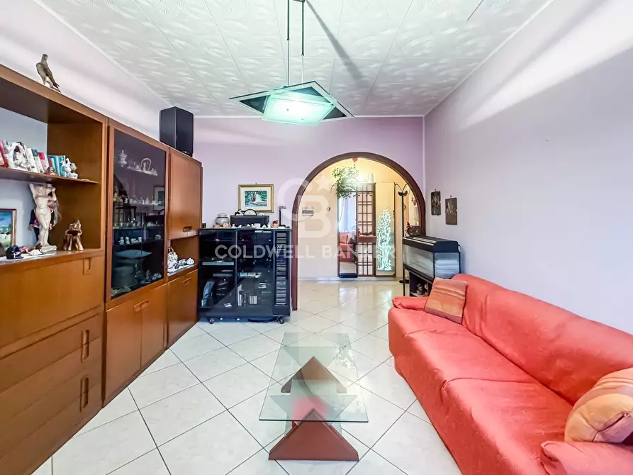 appartamento in vendita ad Aci Catena