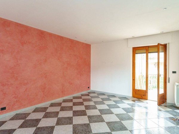 appartamento in vendita ad Aci Catena