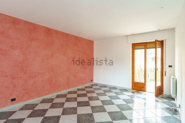 appartamento in vendita ad Aci Catena