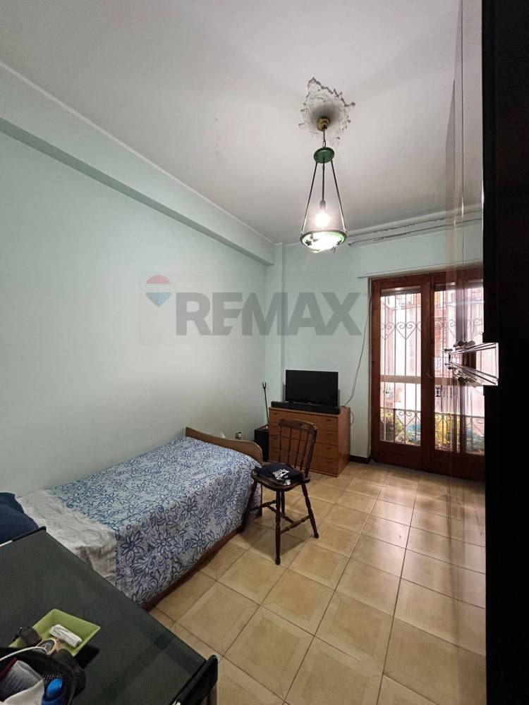 appartamento in vendita ad Aci Catena