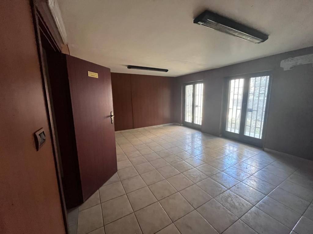 appartamento in vendita ad Aci Catena