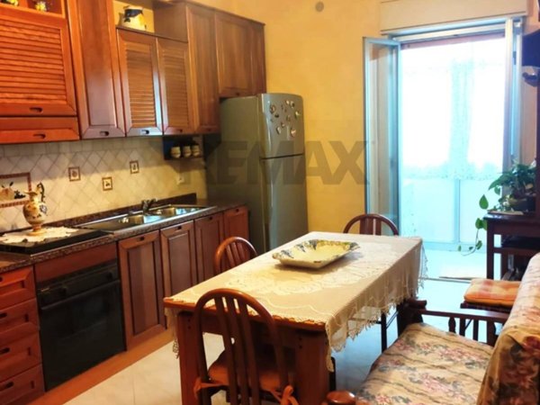 appartamento in vendita ad Aci Catena in zona Aci San Filippo