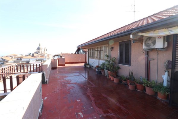 appartamento in vendita ad Aci Catena in zona Aci San Filippo