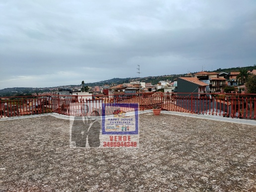 appartamento in vendita ad Aci Catena