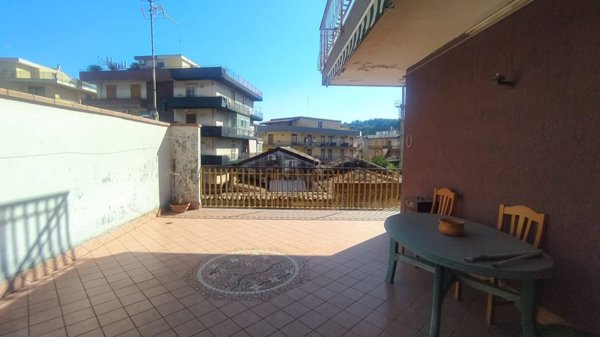 appartamento in vendita ad Aci Catena
