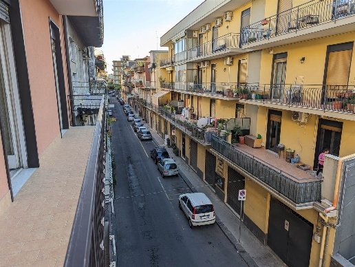 appartamento in vendita ad Aci Catena