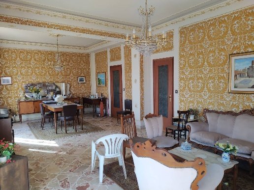 appartamento in vendita ad Aci Catena