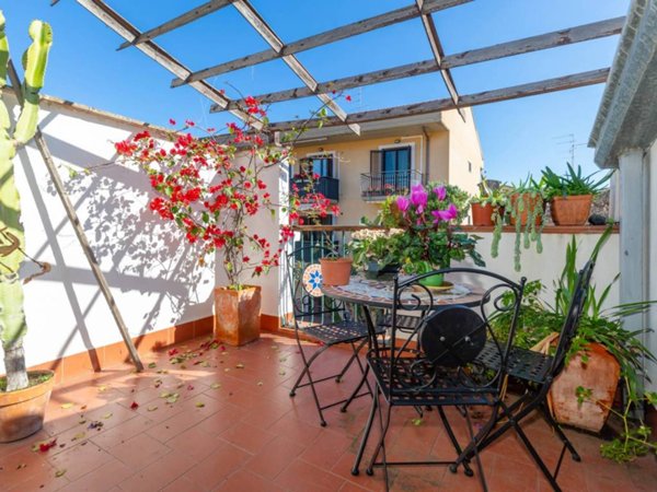 casa indipendente in vendita ad Aci Catena in zona Aci San Filippo