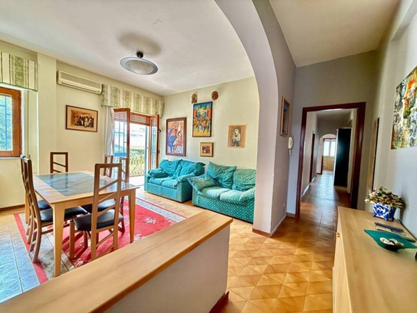 appartamento in vendita ad Aci Catena