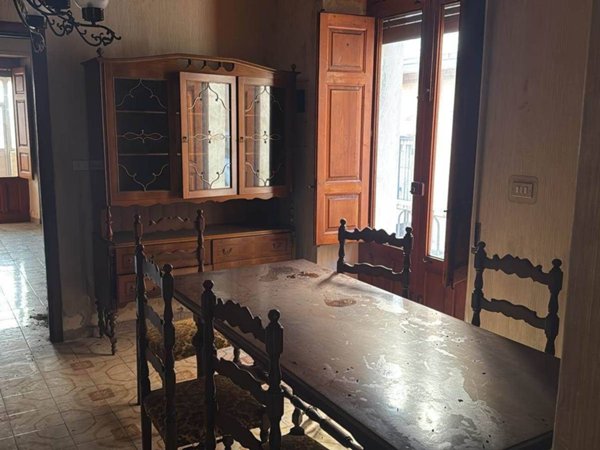 casa indipendente in vendita ad Aci Catena