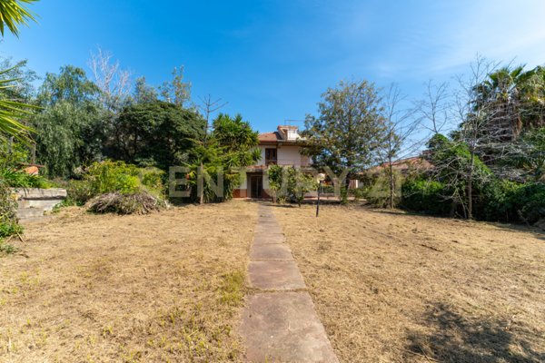 casa indipendente in vendita ad Aci Catena