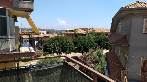 appartamento in vendita ad Aci Catena