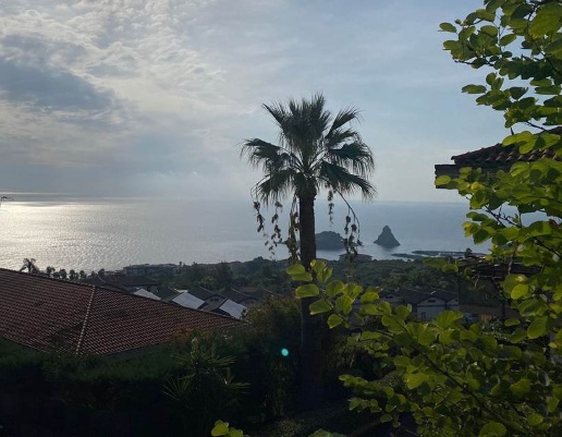 appartamento in vendita ad Aci Catena