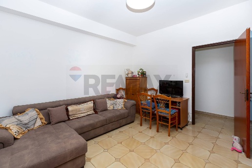 appartamento in vendita ad Aci Catena