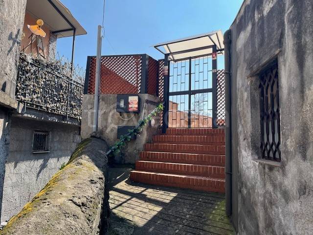 casa indipendente in vendita ad Aci Catena in zona Aci San Filippo