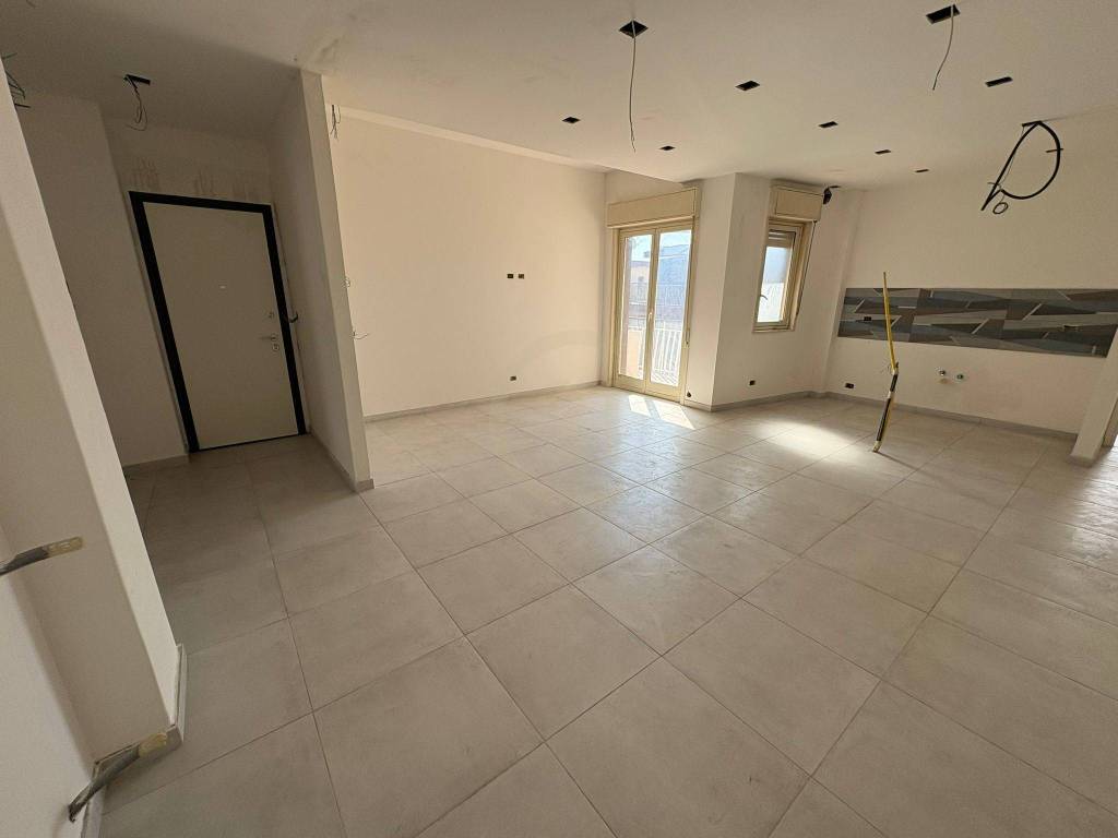 appartamento in vendita ad Aci Catena