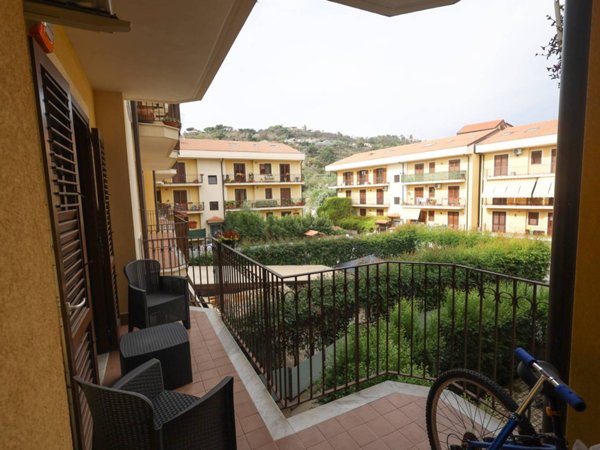 appartamento in vendita ad Aci Catena in zona San Nicolò