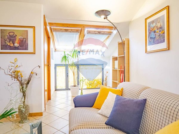 appartamento in vendita ad Aci Catena