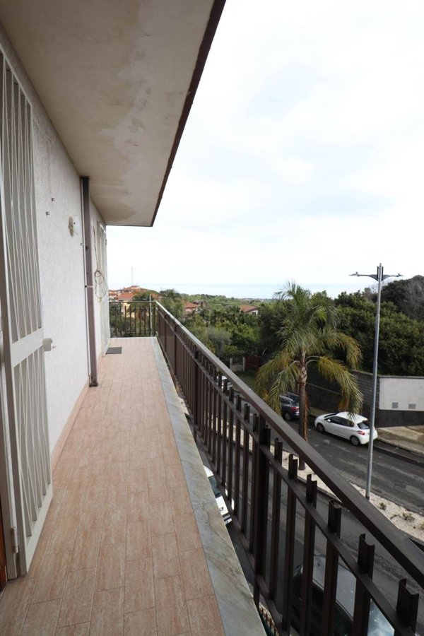 appartamento in vendita ad Aci Catena in zona San Nicolò