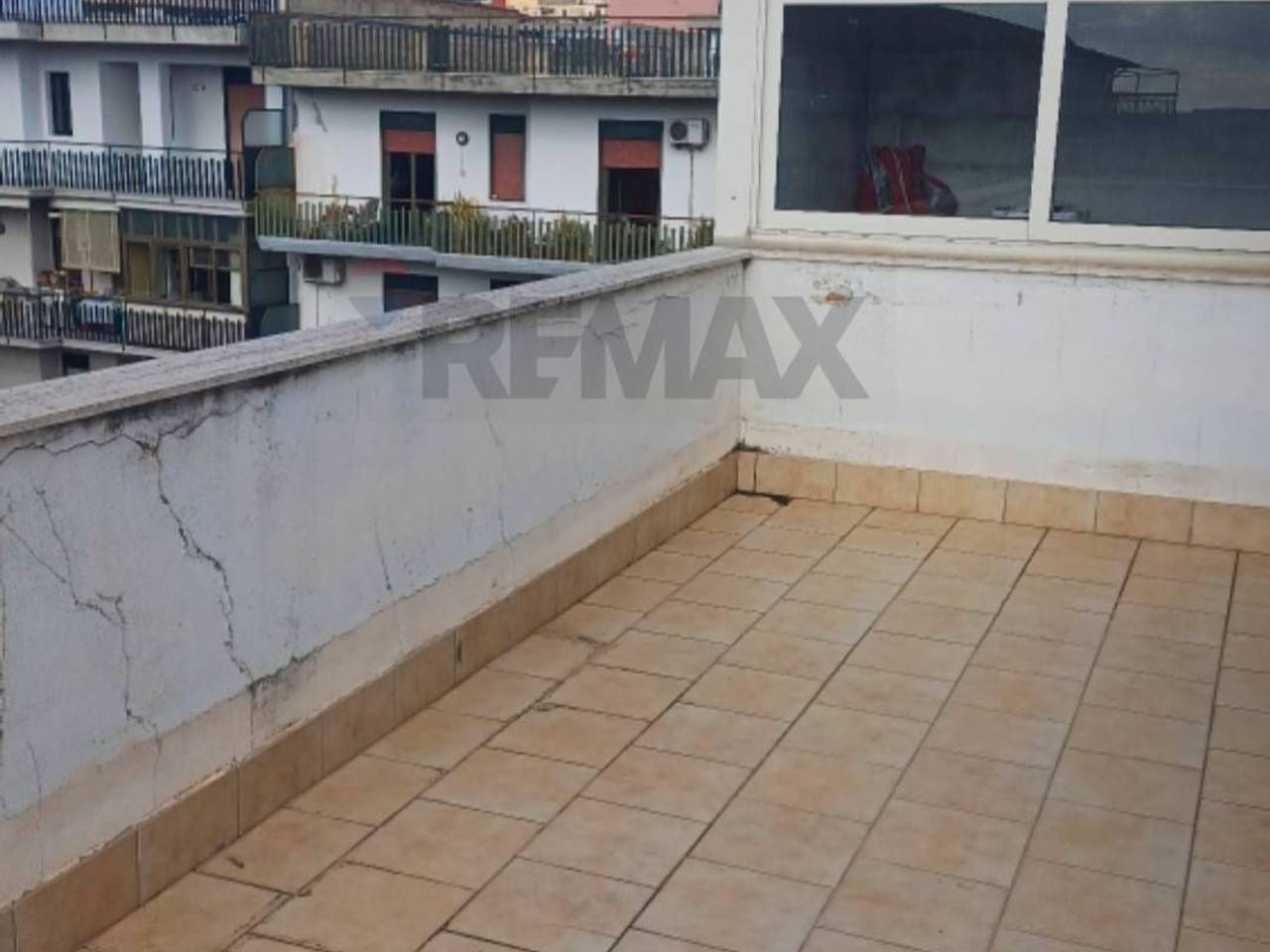 appartamento in vendita ad Aci Catena