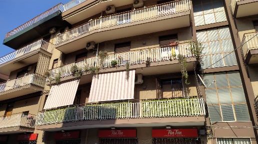 appartamento in vendita ad Aci Catena