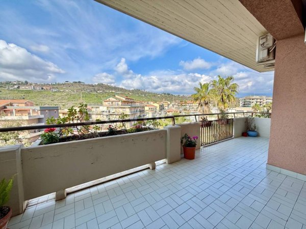 appartamento in vendita ad Aci Catena in zona San Nicolò