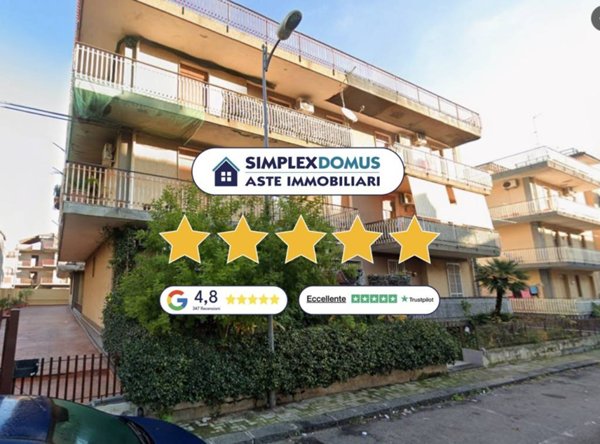 appartamento in vendita ad Aci Catena