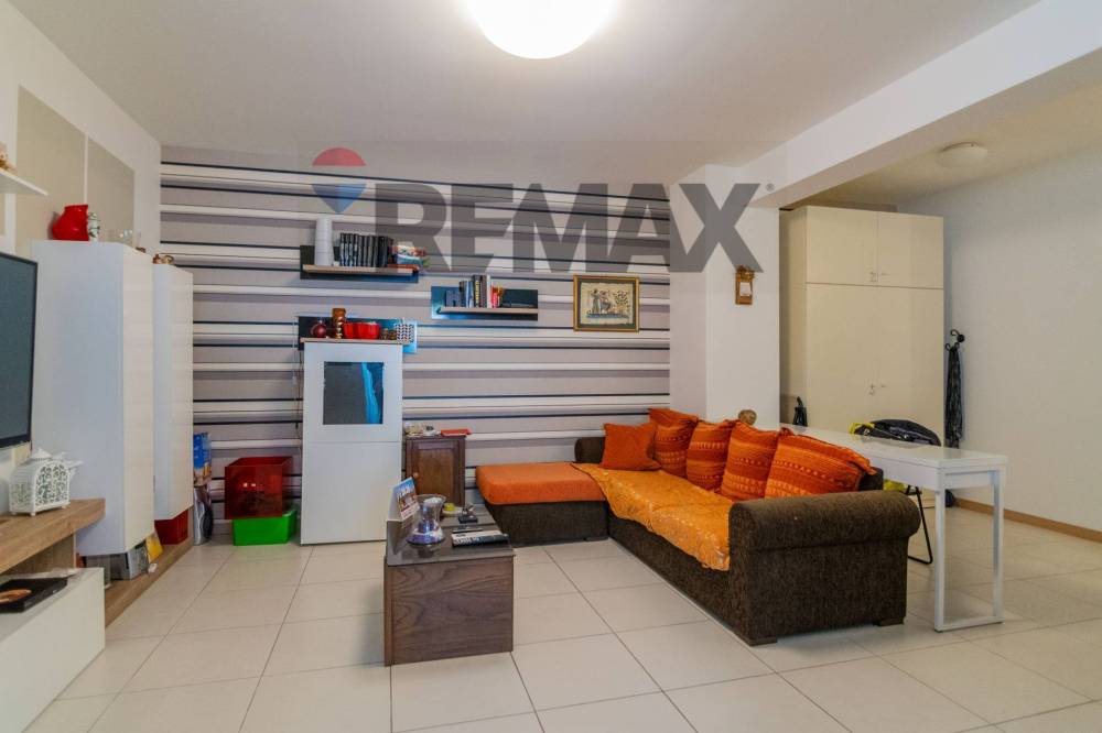 appartamento in vendita ad Aci Catena in zona Aci San Filippo