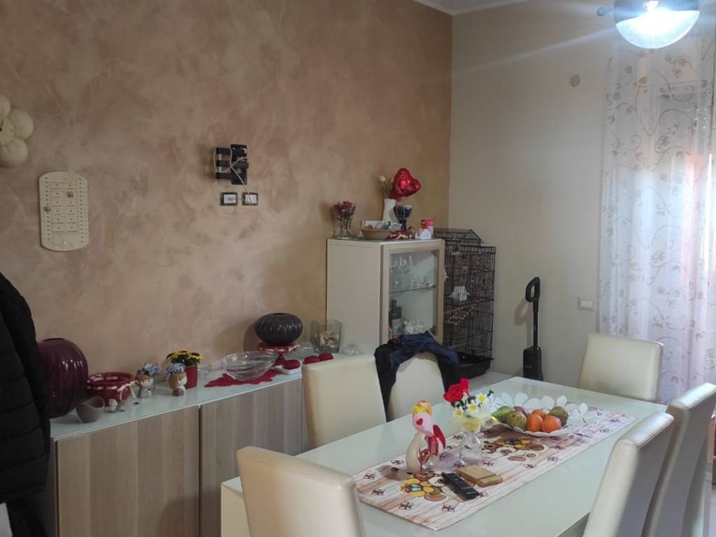 appartamento in vendita ad Aci Catena